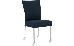 Goossens Eetkamerstoel Funk RVS Poten blauw stof leuning en met wielenTransparant skater wiel met rvs kap, modern design